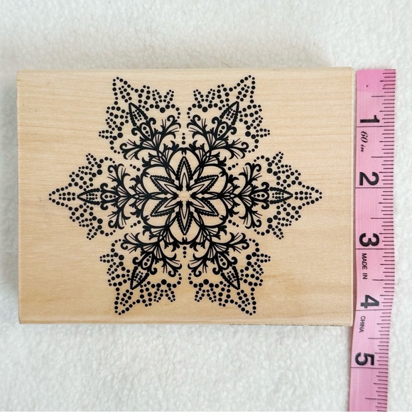 Hero Arts Crafts NWT Snowflake Wood Mounted Rubber Stamp - Picture 9 of 13
